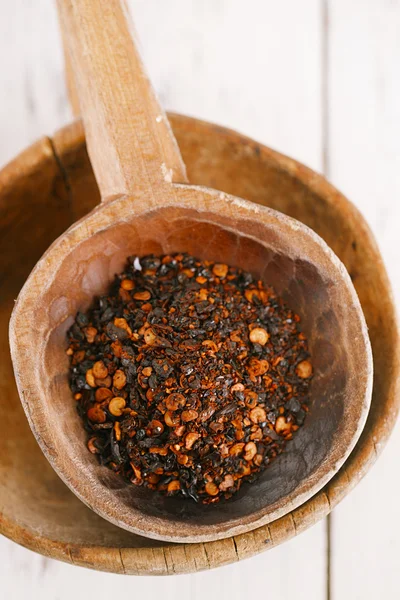 Chipotle - jalapeno rökt chili i gammal sked — Stockfoto