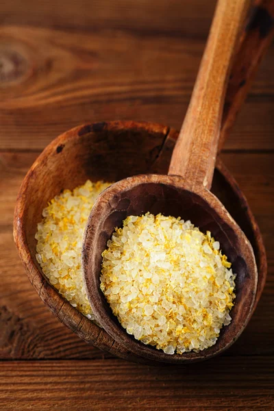 Citron citron salt i rustik träskedar — Stockfoto