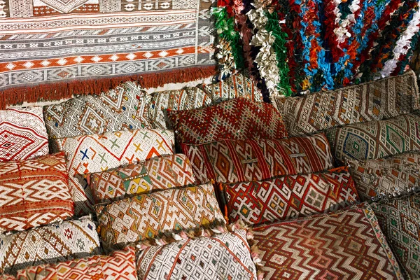 Marokański poduszki — Zdjęcie stockowe