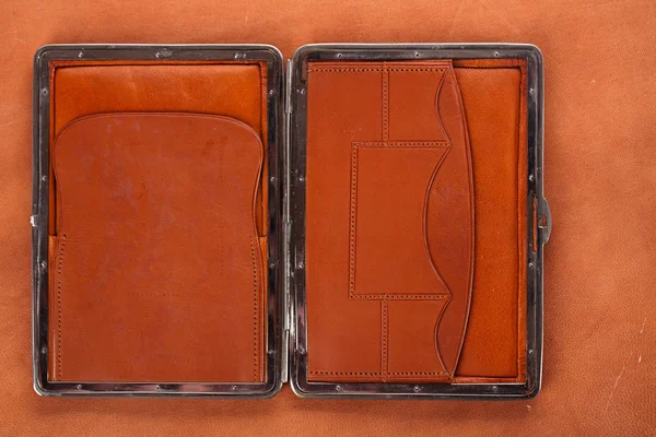 1800-talet gamla läder plånbok — Stockfoto