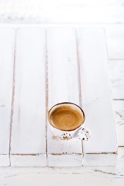 Café expresso em xícara branca — Fotografia de Stock