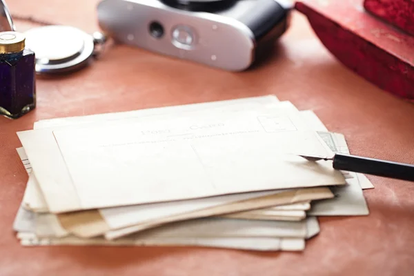 Vintage röd läder bläck läskpapper — Stockfoto