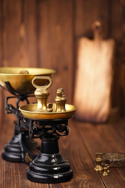 Vintage  kitchen  scale with weights — Stock Photo, Image