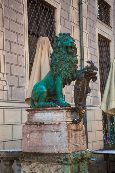 Almanya 'da aslan heykeli