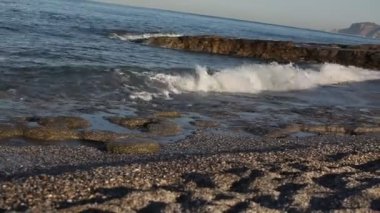 Türkiye kıyılarında deniz dalgaları