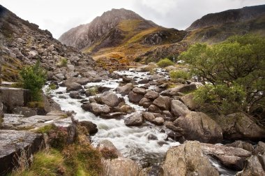 tryfan ogwen seyir görünümünü sonbahar sonbaharda düşüyor