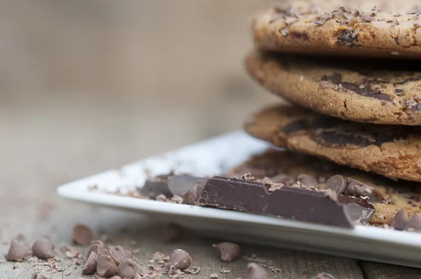Primo piano di biscotti al cioccolato al forno fatti a mano — Foto Stock