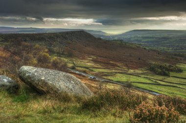 peak district Ulusal PA curbar kenarında terk edilmiş fırtınasıdır