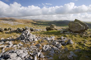 yorkshire dales national park içinde norber erratics