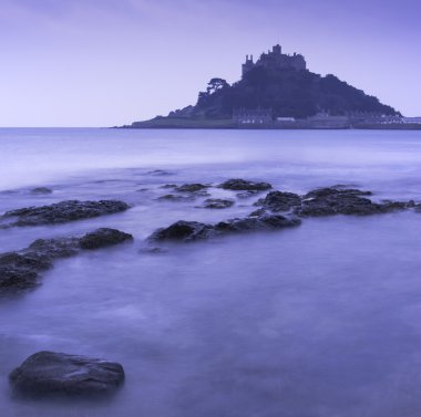 St Michael'ın Bay Marazion Mount sabaha uzun pozlama