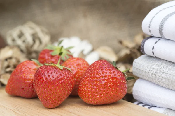 Macro shot of fresh Summer strawberries — Stock Photo, Image