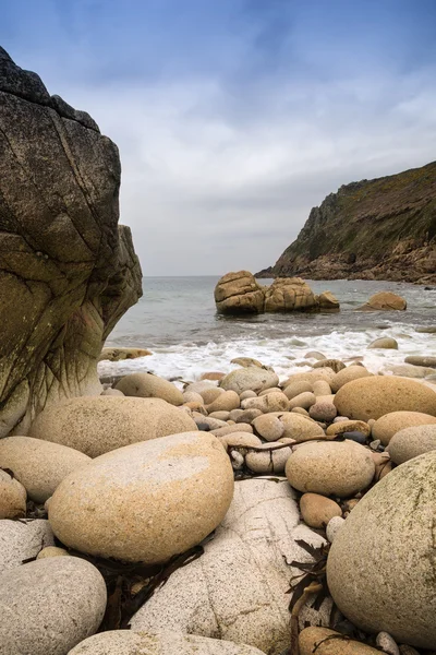 Hermoso paisaje de Porth Nanven playa Cornwall Inglaterra —  Fotos de Stock