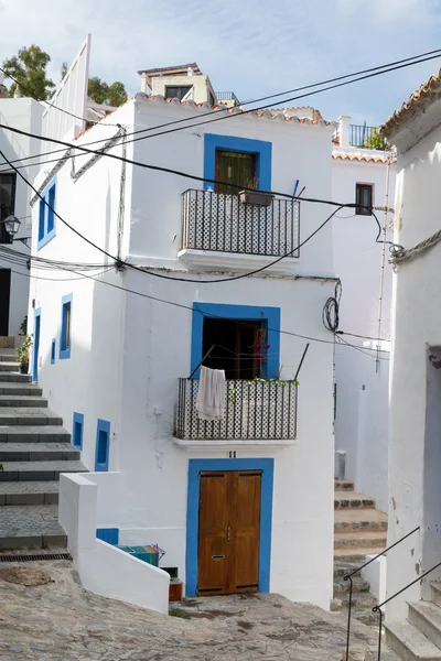 Prachtige mediterrane stijl huisvesting vol karakter — Stockfoto