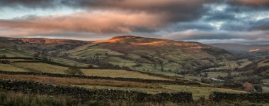 sonbahar günbatımı kırsal manzaraya süpürme panorama manzara