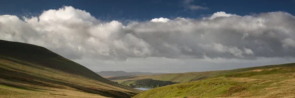 Panorama da paisagem vista da escalada Corn Du montanha em Brecon — Fotografia de Stock