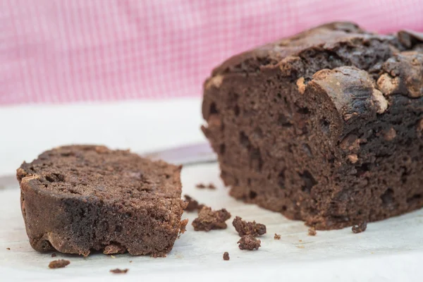 Tasty hand made chocolate chip loaf cake — Stock Photo, Image