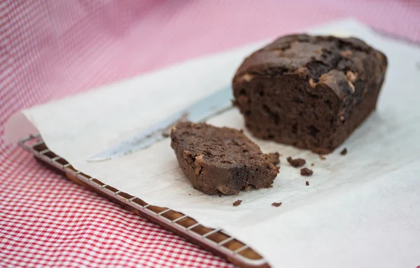 Tasty hand made chocolate chip loaf cake — Stock Photo, Image