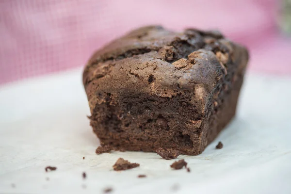 Tasty hand made chocolate chip loaf cake — Stock Photo, Image