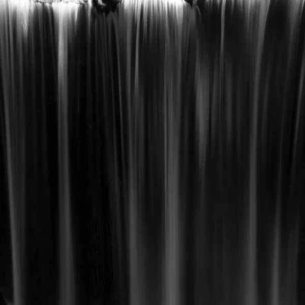 Černobílá Ohromující Krásný Podzimní Krajina Obraz Nant Mill Vodopád Walesu — Stock fotografie