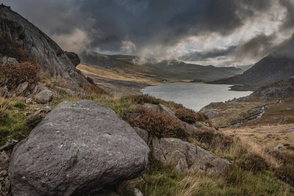 Epico Inizio Autunno Autunno Paesaggio Vista Lungo Ogwen Valley Con — Foto Stock