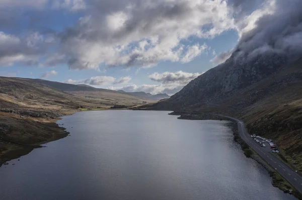 Luftaufnahme Der Fliegenden Drohne Epische Landschaft Des Frühen Herbstes Ogwen — Stockfoto