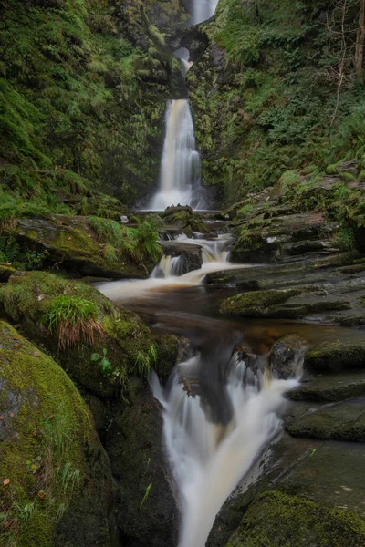 Beautiful Long Exposure Landscape Early Autumn Image Pistyll Rhaeader Waterfall — Stock Photo, Image