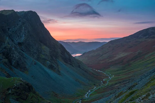 Epic Landscape Image View Honister Pass Buttermere Dale Head Lake — Stock Photo, Image