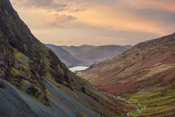 Epic Landscape Image View Honister Pass Buttermere Dale Head Lake — Stock Photo, Image