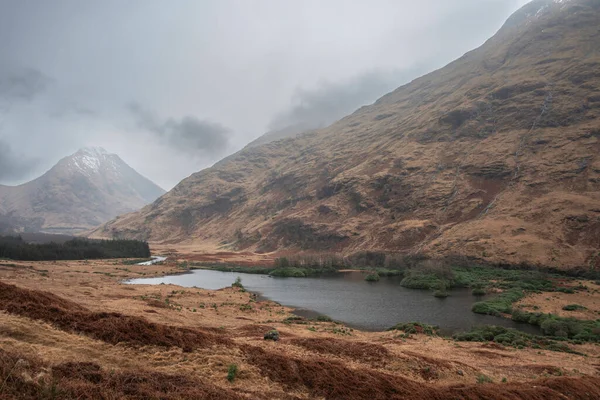 Paesaggio Invernale Lochan Urr Nelle Highlands Scozzesi Con Stob Dubh — Foto Stock