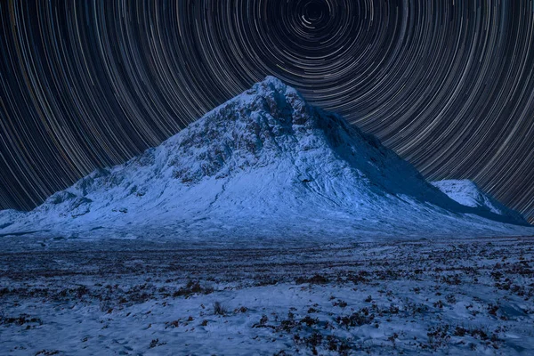 Stunning Vibrant Star Trials Long Exposure Composite Image Landscape Snow — Stock Photo, Image