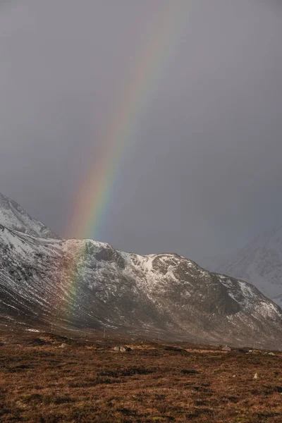Ohromující Krajina Obraz Pulzující Duhy Před Horami Skotské Vysočině Rannoch — Stock fotografie