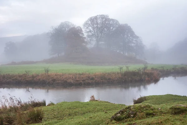 Epica Immagine Del Paesaggio Autunnale Del Fiume Brathay Nel Lake — Foto Stock