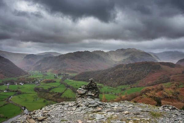 Εκπληκτική Εικόνα Τοπίο Φθινόπωρο Προς Borrowdale Valley Από Κάστρο Crag — Φωτογραφία Αρχείου