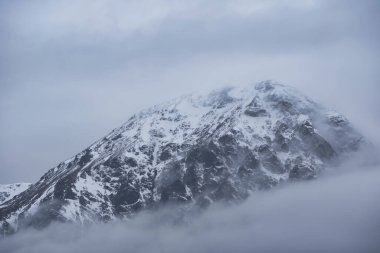 Stob Dearg Buachaille Etive Mor 'un güzel kış manzarası Glencoe, Rannoch Moor