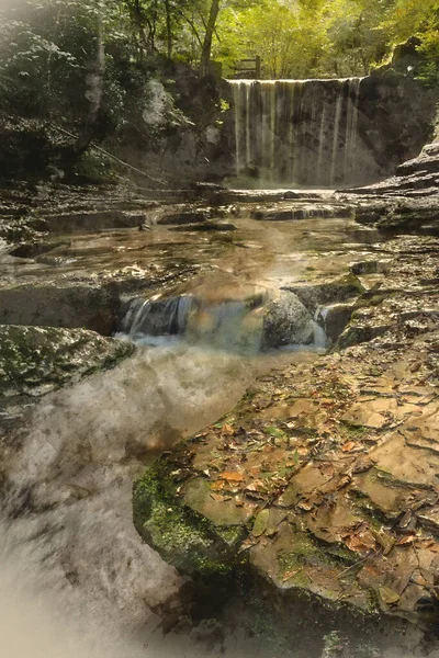 Ohromující Krásný Podzimní Krajina Obraz Nant Mill Vodopád Walesu Zářícím — Stock fotografie