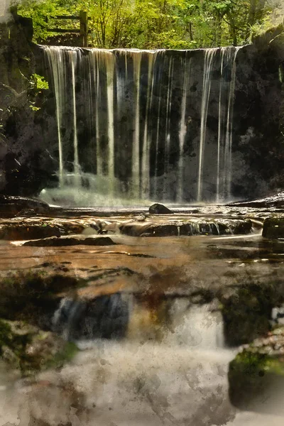 Galler Deki Nant Mill Şelalesinin Göz Kamaştırıcı Sonbahar Manzarası Ormanda — Stok fotoğraf