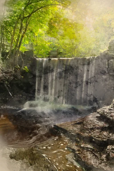 Ohromující Krásný Podzimní Krajina Obraz Nant Mill Vodopád Walesu Zářícím — Stock fotografie