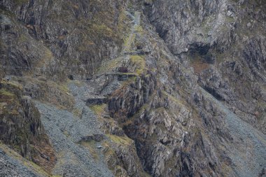 Göl Bölgesi 'ndeki Dale Head' den Fleetwith Pike 'daki eski taş ocağına manzara
