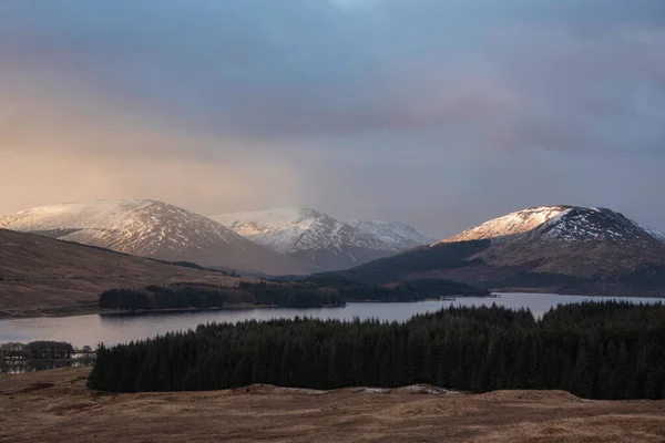 Epic Beautiful Invierno Amanecer Panorama Paisaje Imagen Luz Brillante Cordillera — Foto de Stock