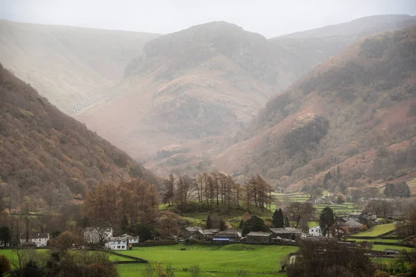 Stunning Autumn Landscape Image Borrowdale Valley Castle Crag Lake Disrtrict — Stock Photo, Image