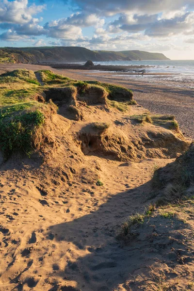 Krásný Letní Západ Slunce Krajina Obraz Widemouth Bay Devonu Anglie — Stock fotografie