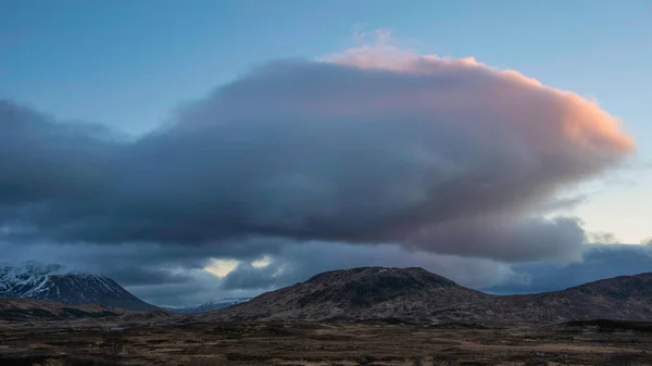 Bella Immagine Del Paesaggio Alba Invernale Colorato Attraverso Rannoch Moor — Foto Stock