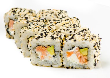 geleneksel taze Japon suşi rulo