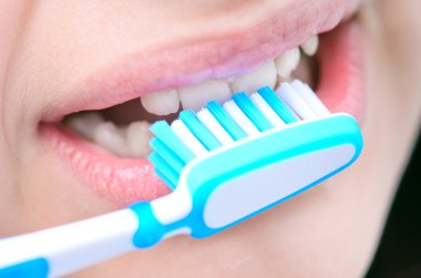 Diş fırçalama
