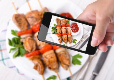 eller fotoğraf kebap smartphone ile alarak