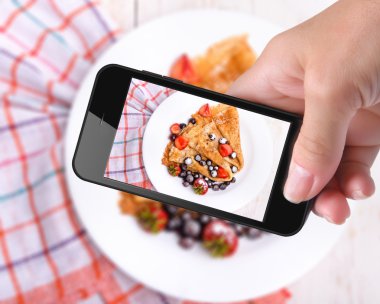 eller fotoğraf krep smartphone ile alma