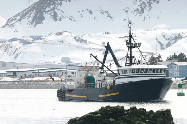 Op de weg in naar haven — Stockfoto