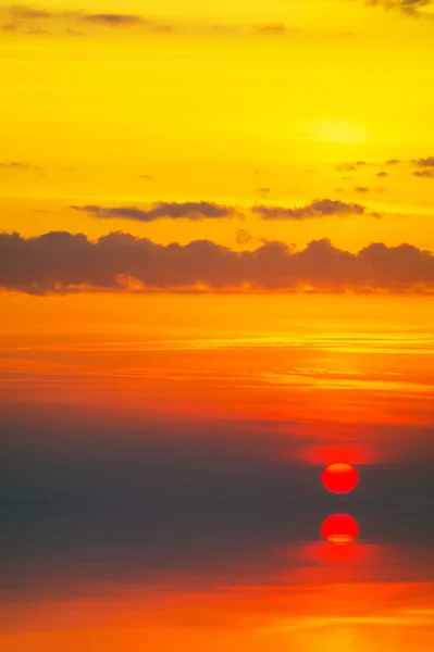Solnedgång över kall ocean.4 — Stockfoto