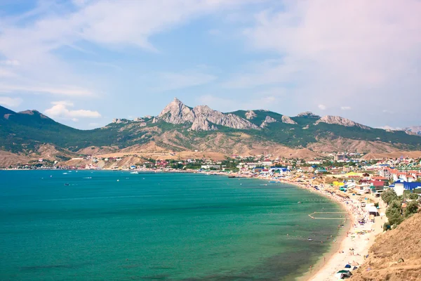 夏の海と山の風景。koktebel、クリミア自治共和国、ukrai — ストック写真