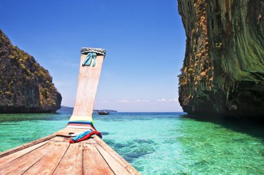 Geleneksel ahşap tekne, phi phi Island, Tayland, Asya.